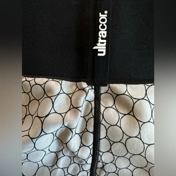 NWOT.  Christian Lacroix X- Ultracor Leggings Size Small - Picture 6 of 13